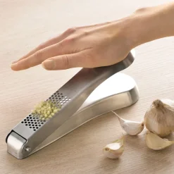 Découpe|Ustensiles De Cuisine Malins|Tempsl Presse ail